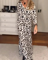 Långärmad lös klänning med V-ringning